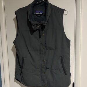 Patagonia Dark Gray Insulated Vest